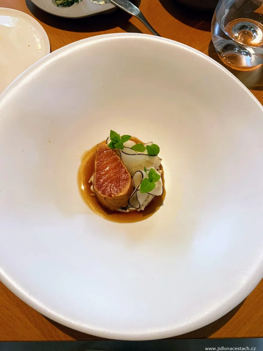 Restaurácia Field: predjedlo v rámci obedového menu.