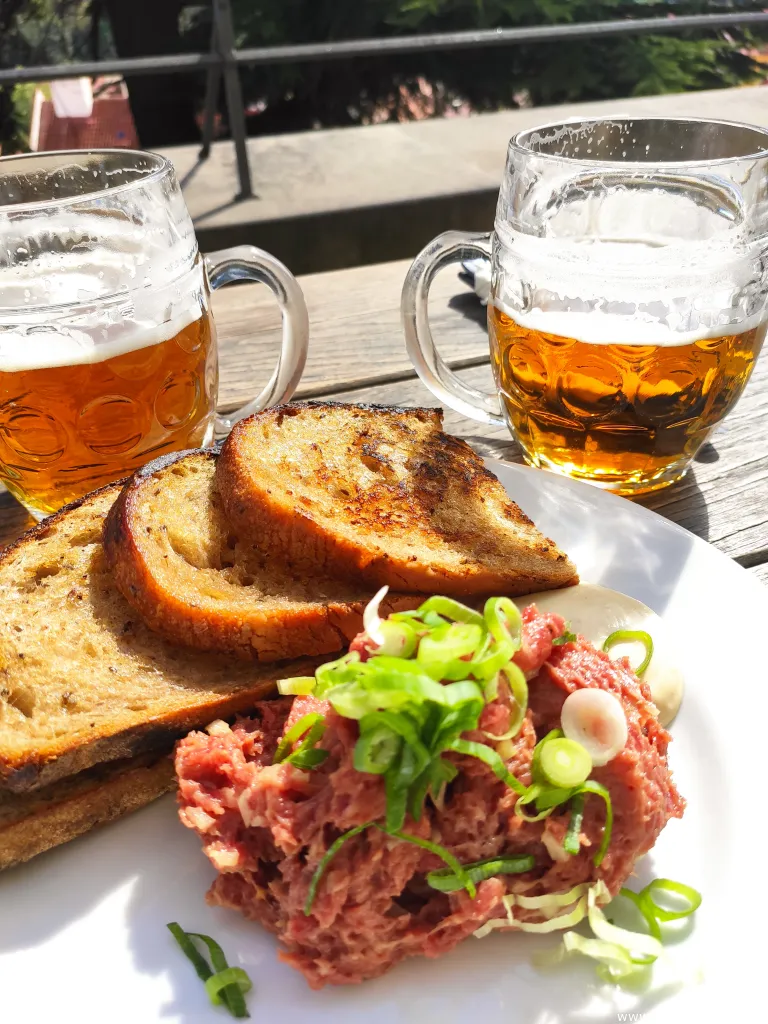 Beef tartare with fried bread