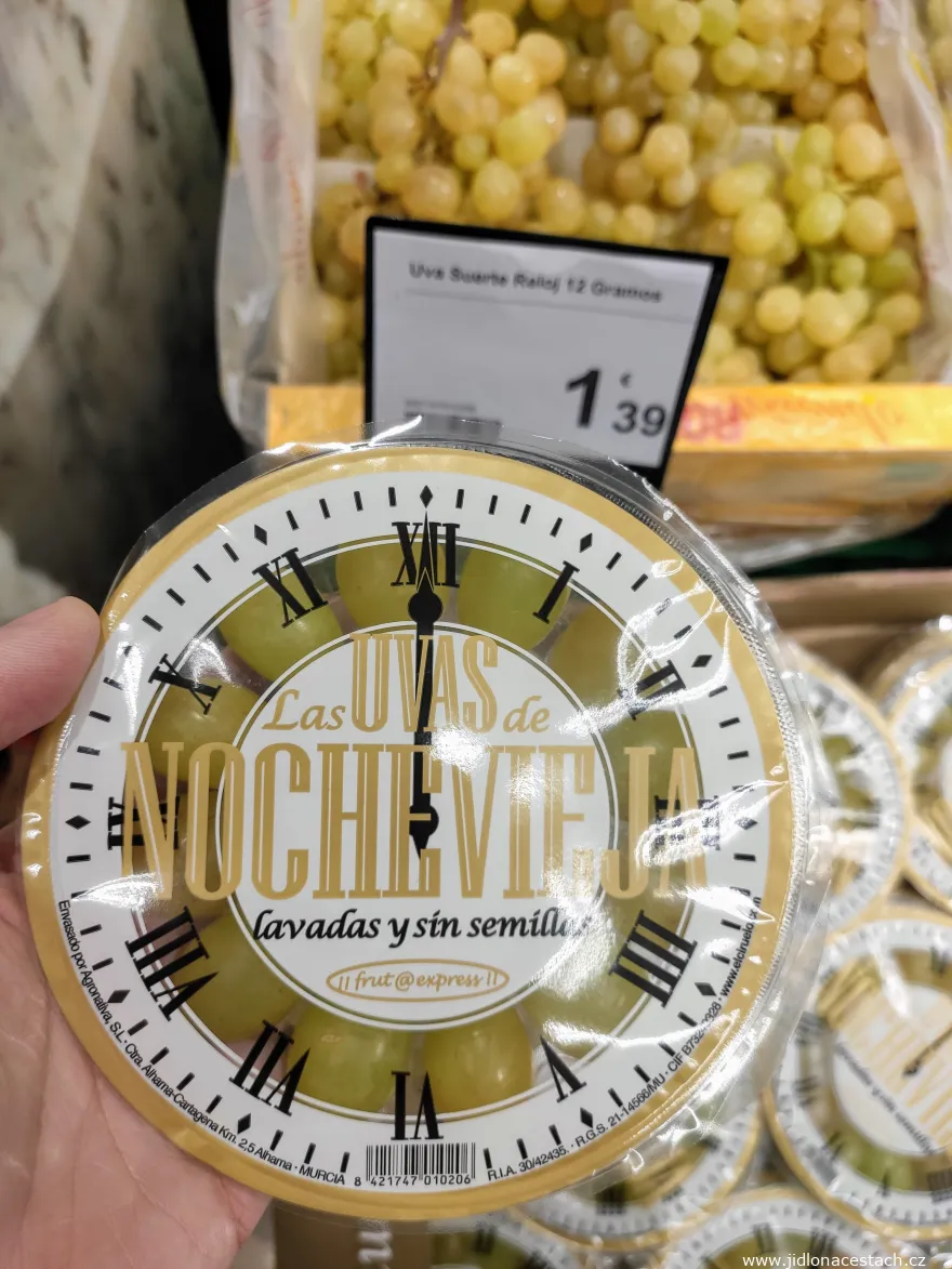 Spanish New Year’s tradition: twelve grapes of luck. Spanish New Year’s tradition: twelve grapes of luck.