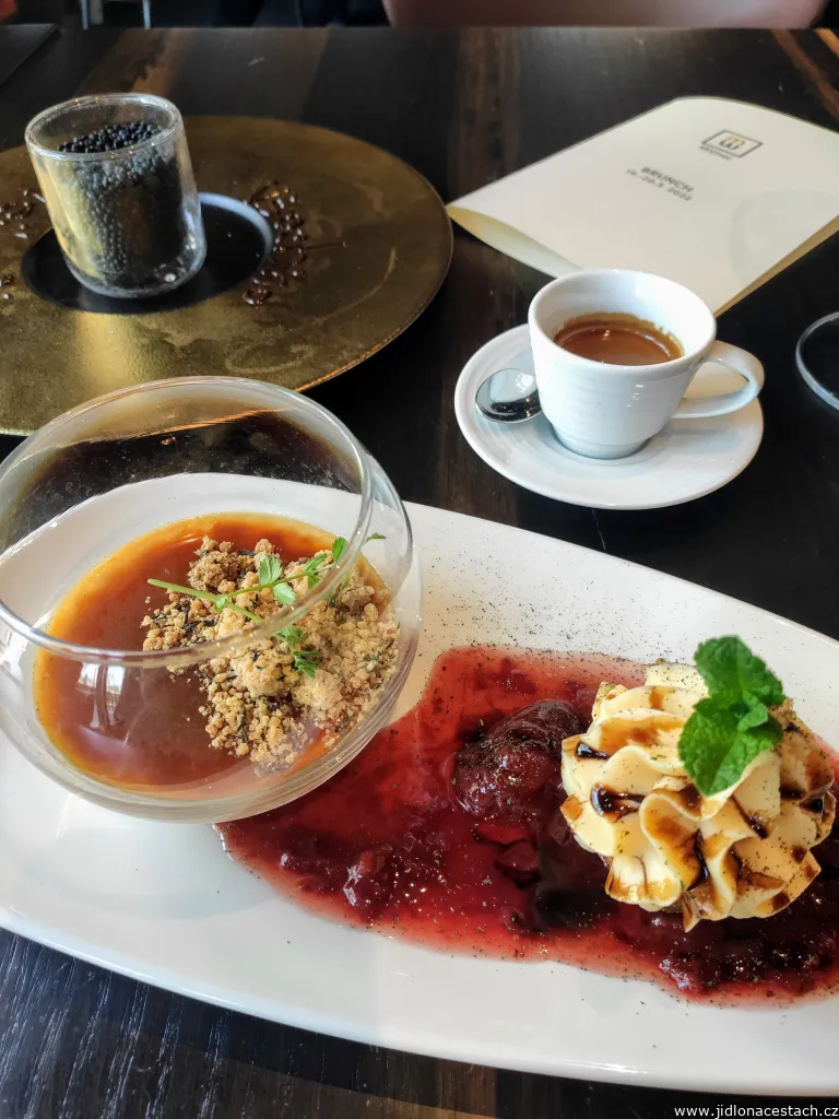 Dessert as part of a weekend brunch at Mlýnec restaurant: crème caramel with thyme crumble and strawberry cupcake with mint.