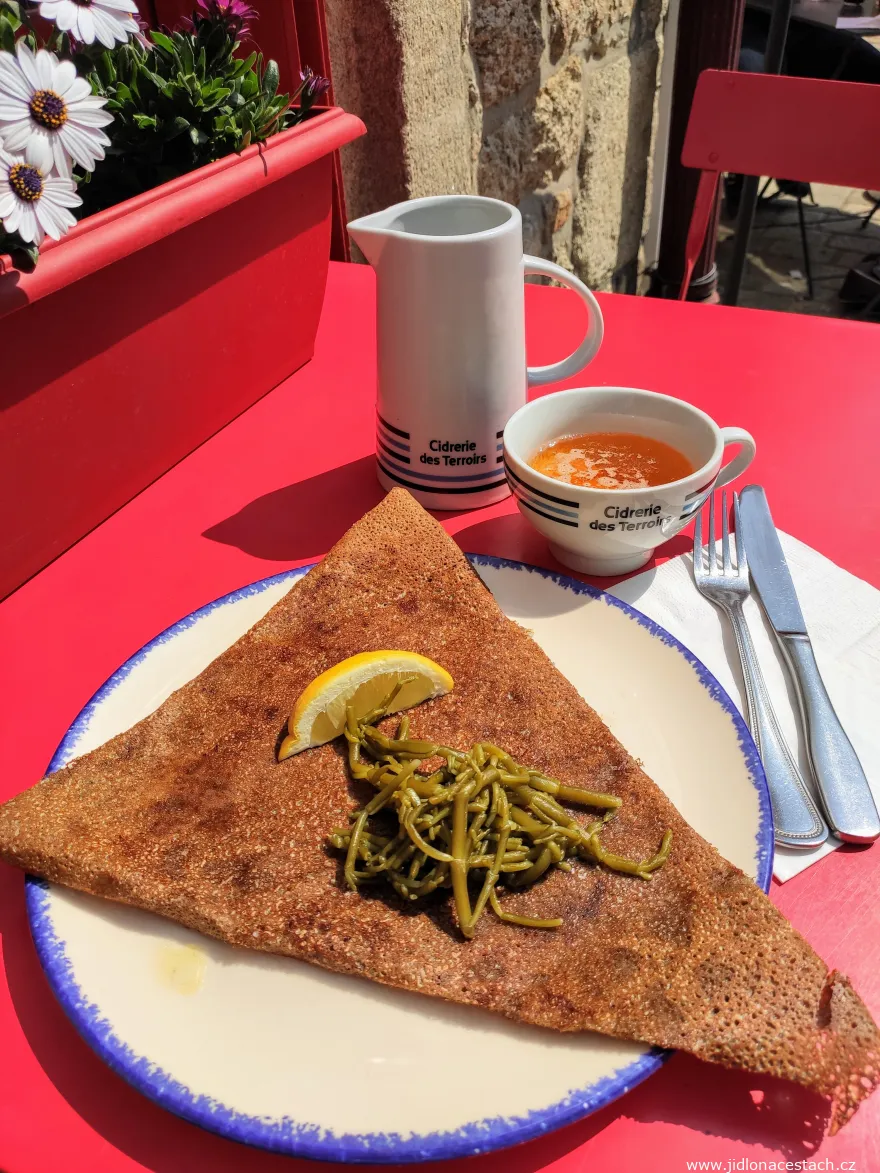 Crêperie Tante Germaine in Le Croisic: a galette with sardine rillettes and samphire.