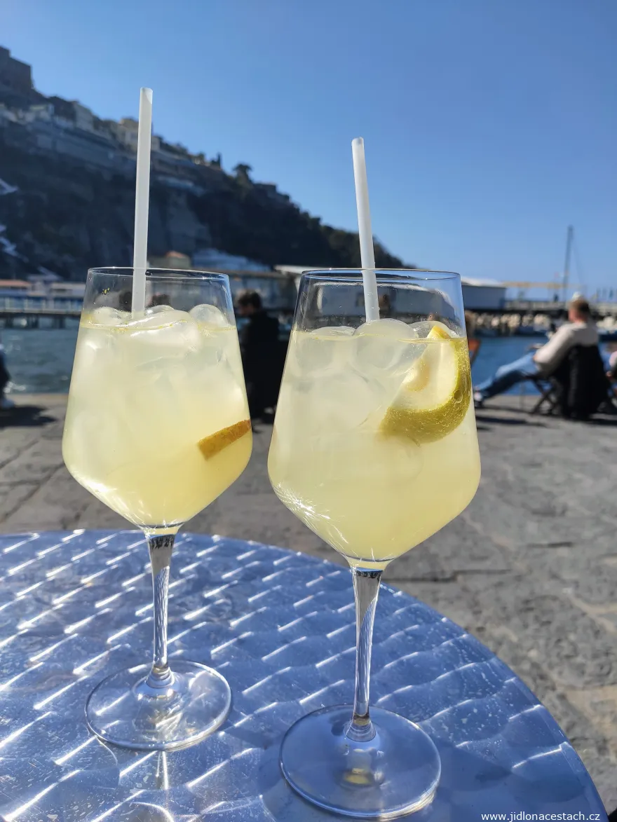 Limoncello drink Limoncello drink