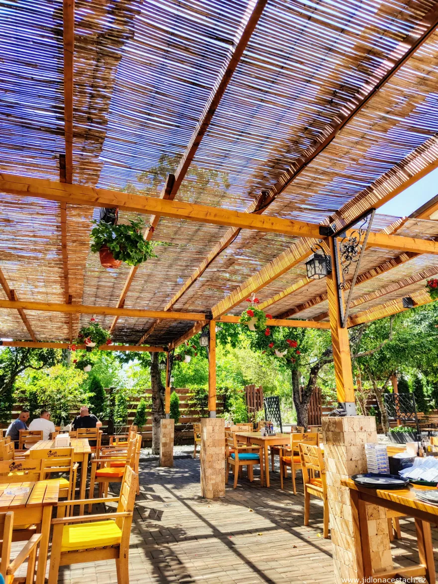 Zahrádka restaurace Beraria Veche Zahrádka restaurace Beraria Veche