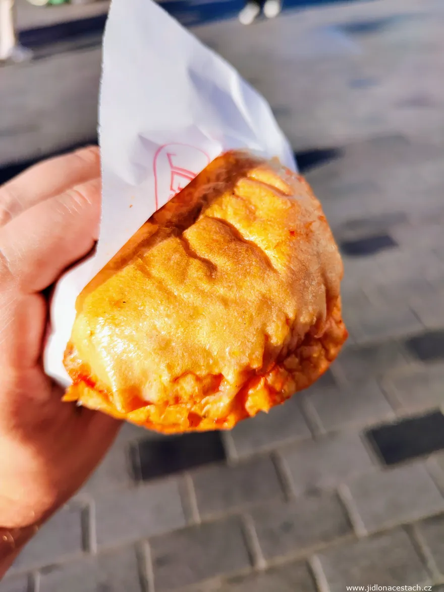 Islak burger : le hamburger mouillé turc.