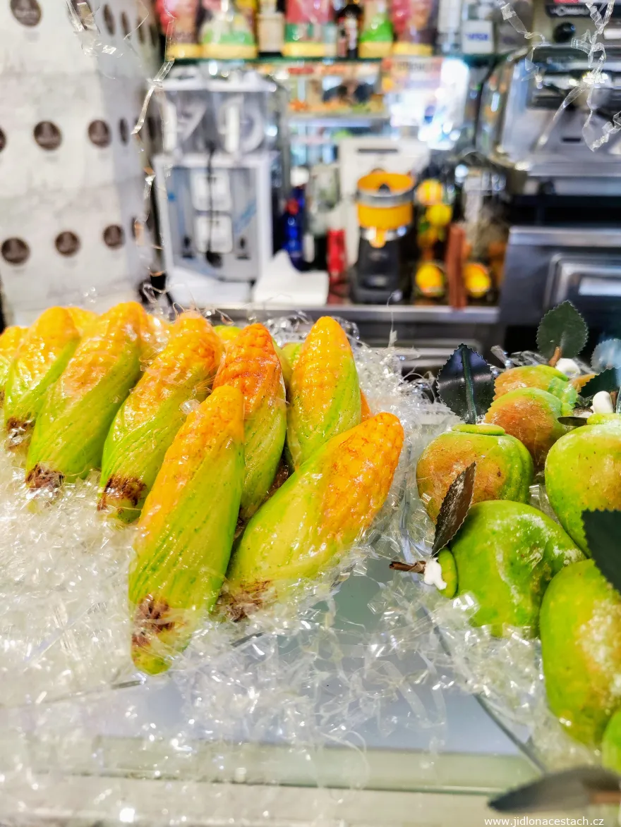 Marzipan vegetables - corn