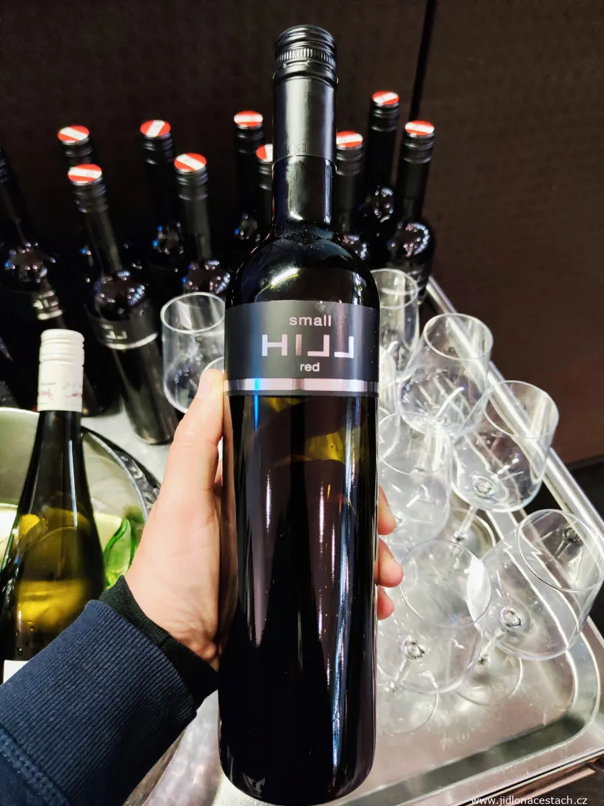 La sélection de vins autrichiens au salon Sky Lounge de Vienne.