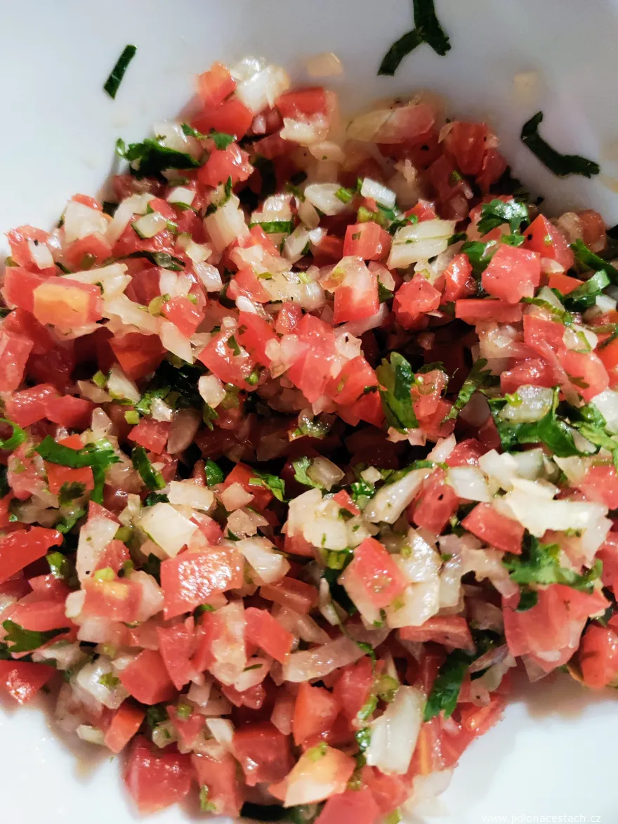 Satini Pomme d'Amour salad