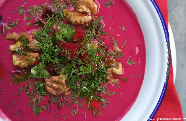 Tarator: studená polievka