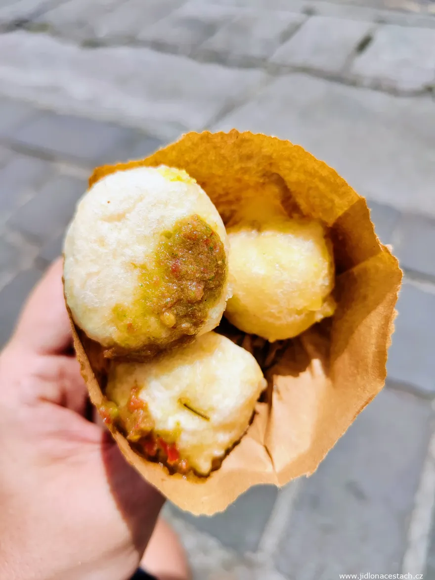 Chana puri with chilli sauce