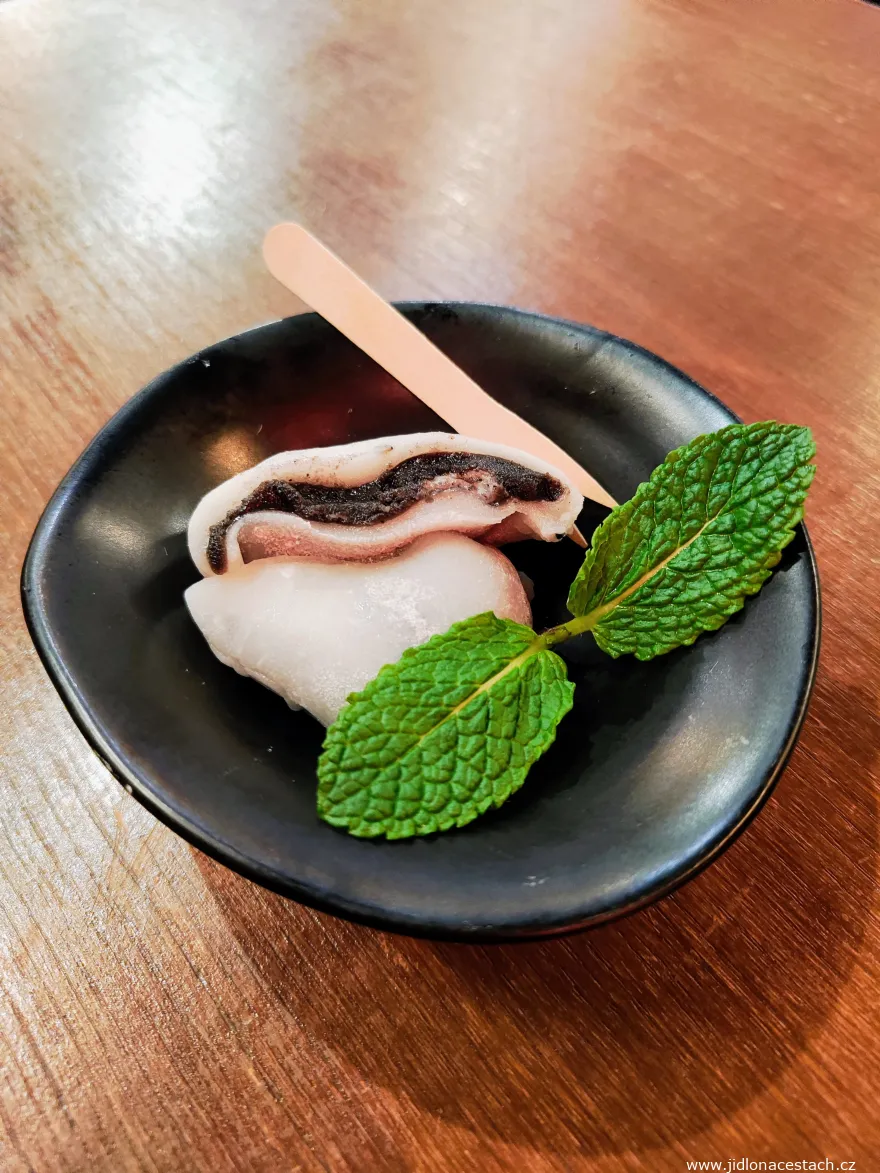 Mochi with sesame