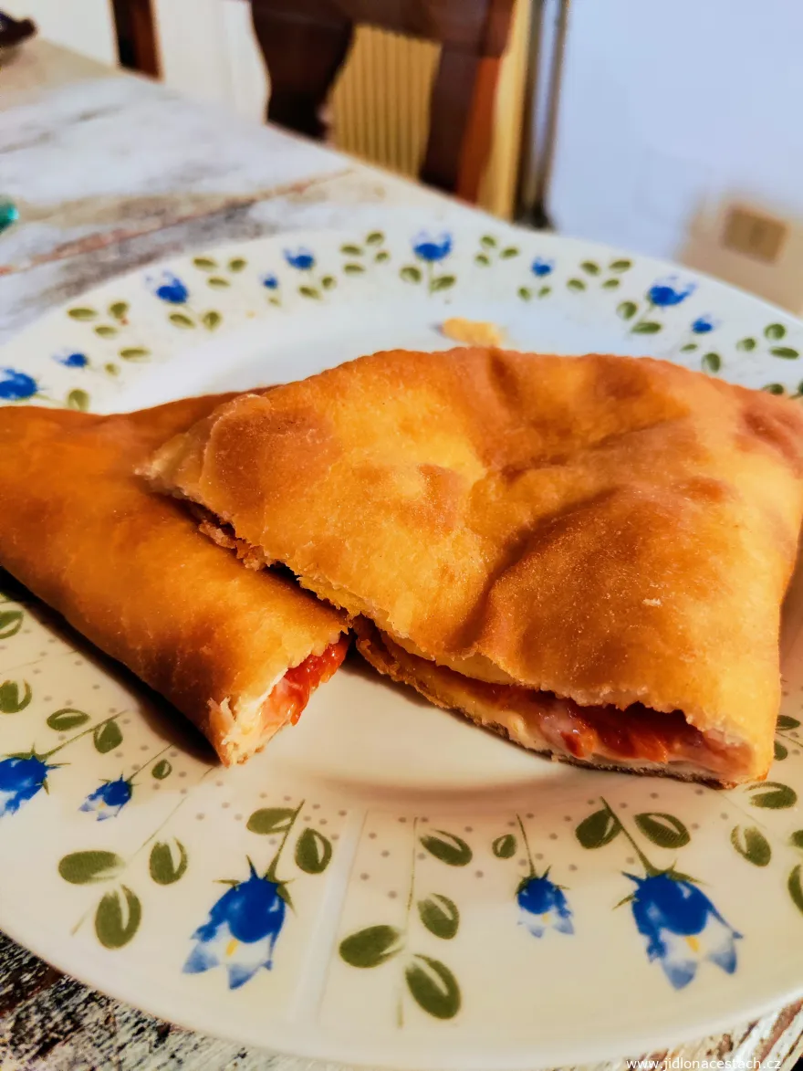 Velké panzerotto uvnitř