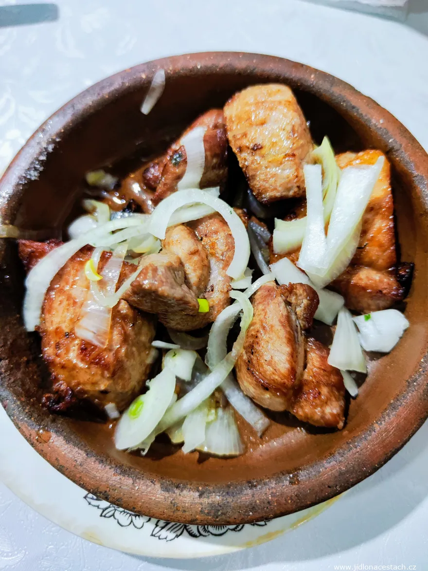 Grilované vepřové maso ("shashlik") Grilované vepřové maso ("shashlik")
