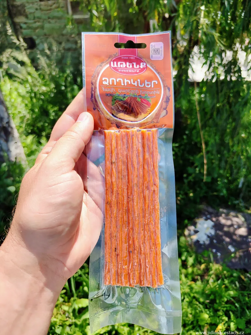 Kurčacie salámové tyčinky