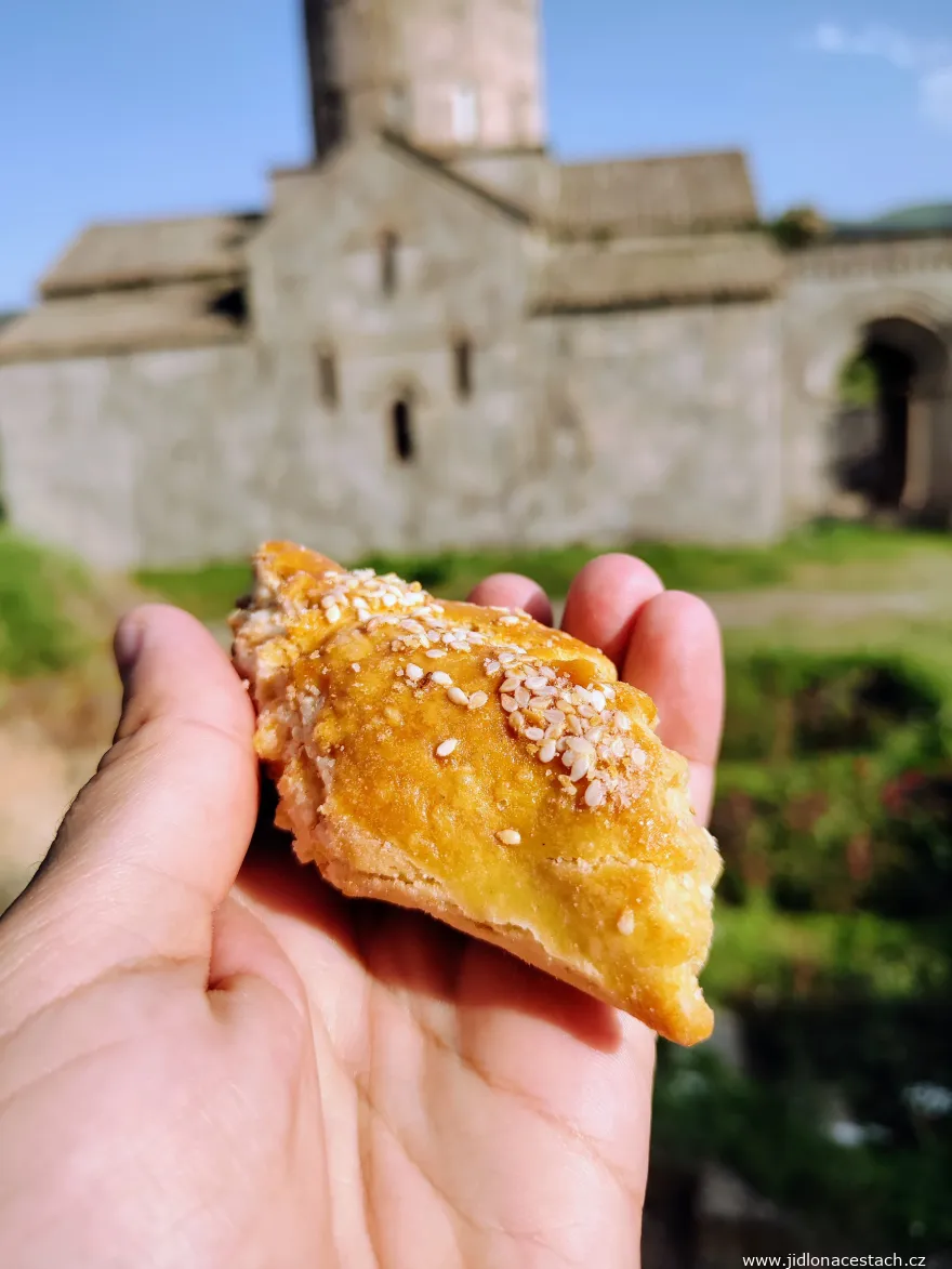 Požehnaná gata z kláštora Tatev Požehnaná gata z kláštora Tatev