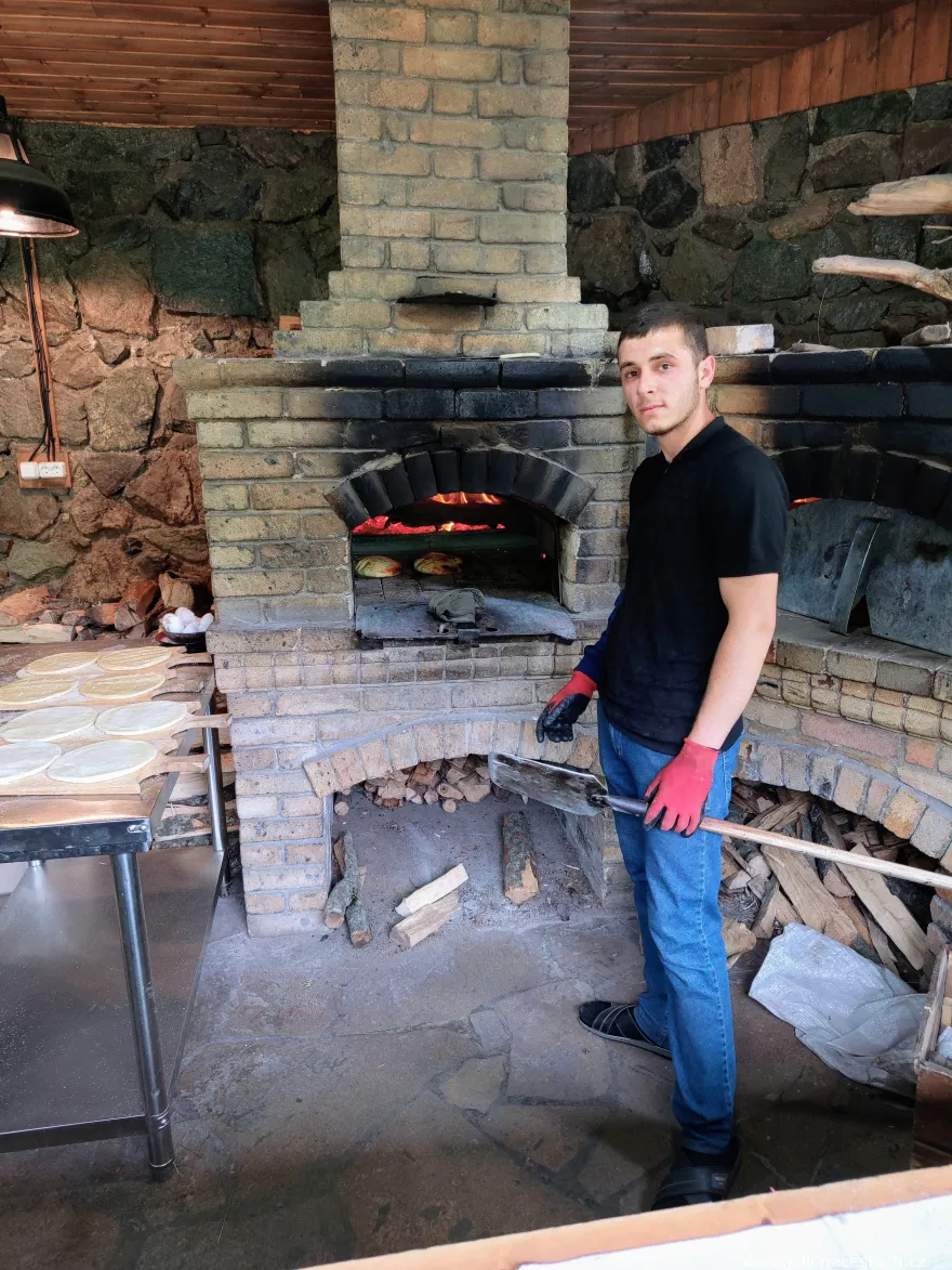 Pec na pečenie sladkého koláča gata Pec na pečenie sladkého koláča gata