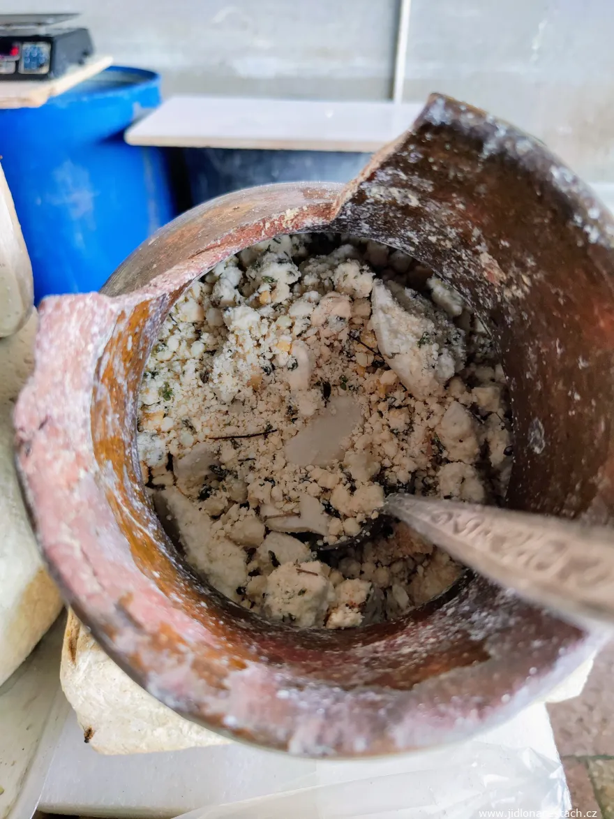 Sýr Horats Panir na tržnici GUM Sýr Horats Panir na tržnici GUM