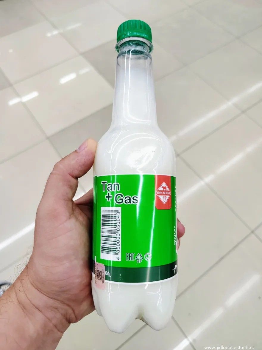 Sparkling tan in a bottle