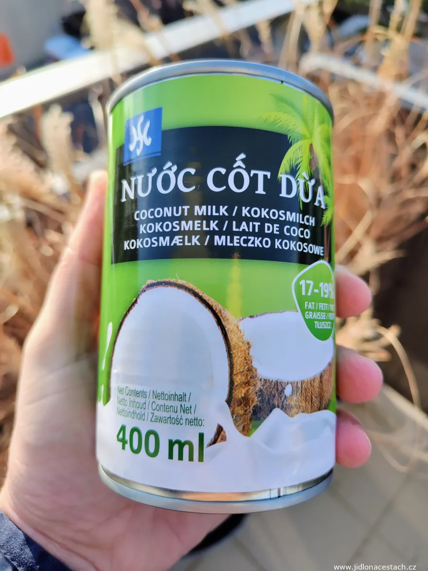 Kokosové mléko v plechovce