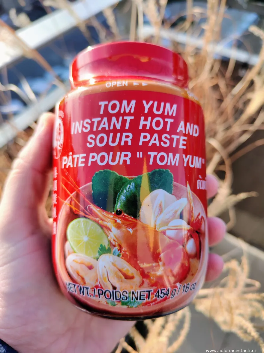Kořenící pasta na polévku Tom Yum značky Cock Kořenící pasta na polévku Tom Yum značky Cock