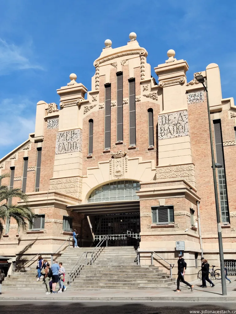 Budova centrálnej tržnice Alicante. Budova centrálnej tržnice Alicante.