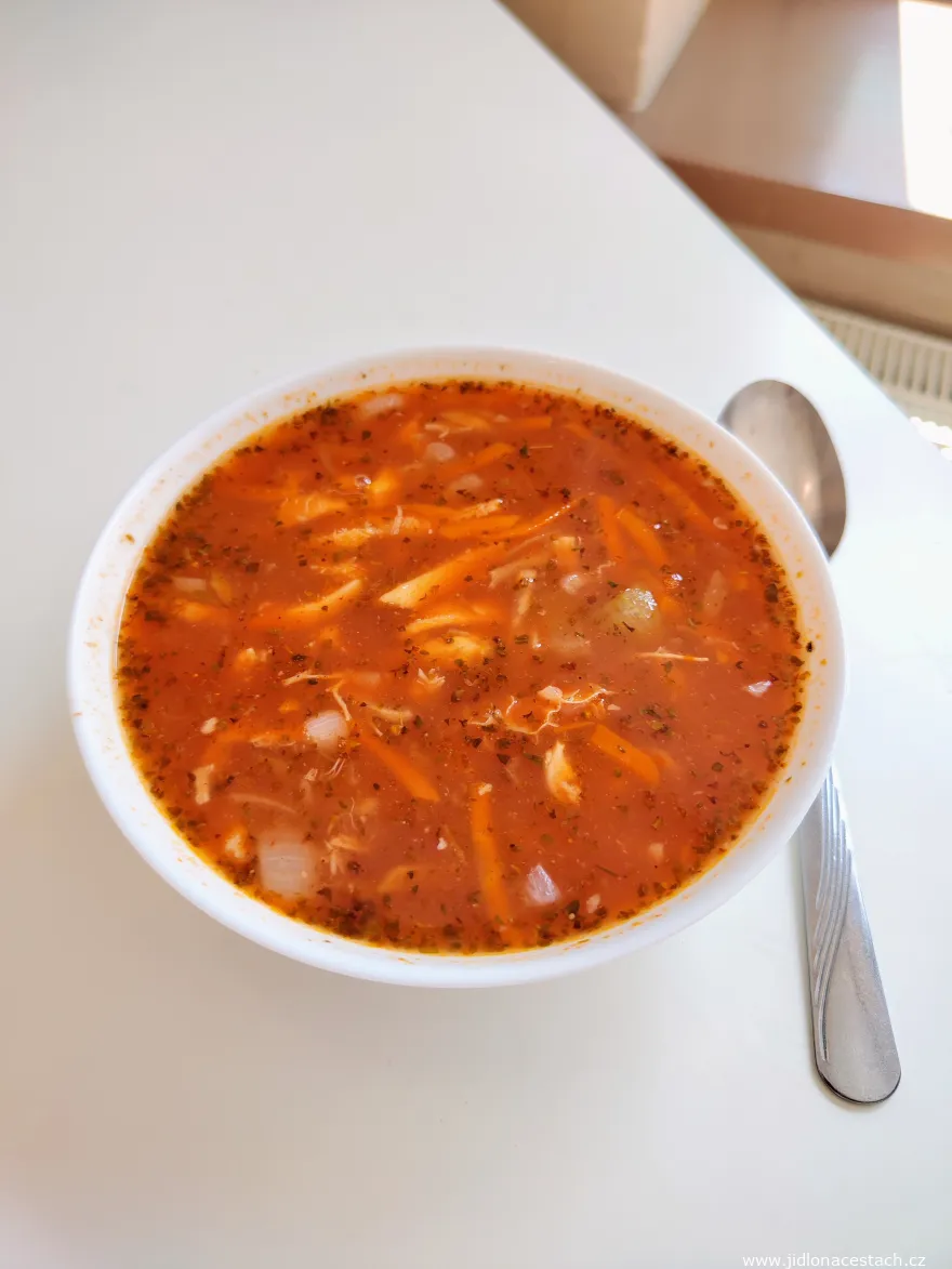 La tipica zuppa di trippa polacca: i flaki (flaczki). La tipica zuppa di trippa polacca: i flaki (flaczki).