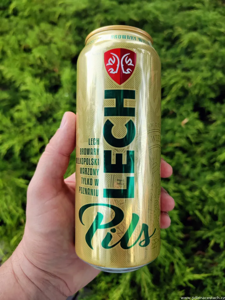 La bière polonaise Lech, du groupe Kompania Piwowarska.
