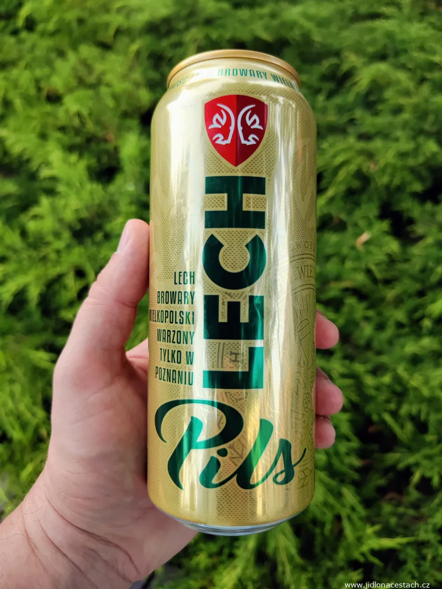 La bière polonaise Lech, du groupe Kompania Piwowarska. La bière polonaise Lech, du groupe Kompania Piwowarska.