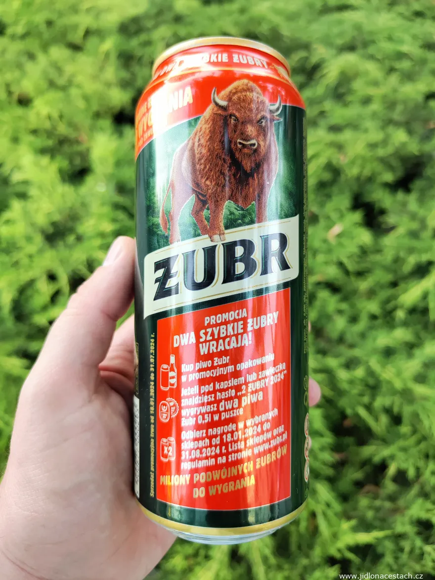 La bière polonaise Żubr, du groupe Kompania Piwowarska. La bière polonaise Żubr, du groupe Kompania Piwowarska.