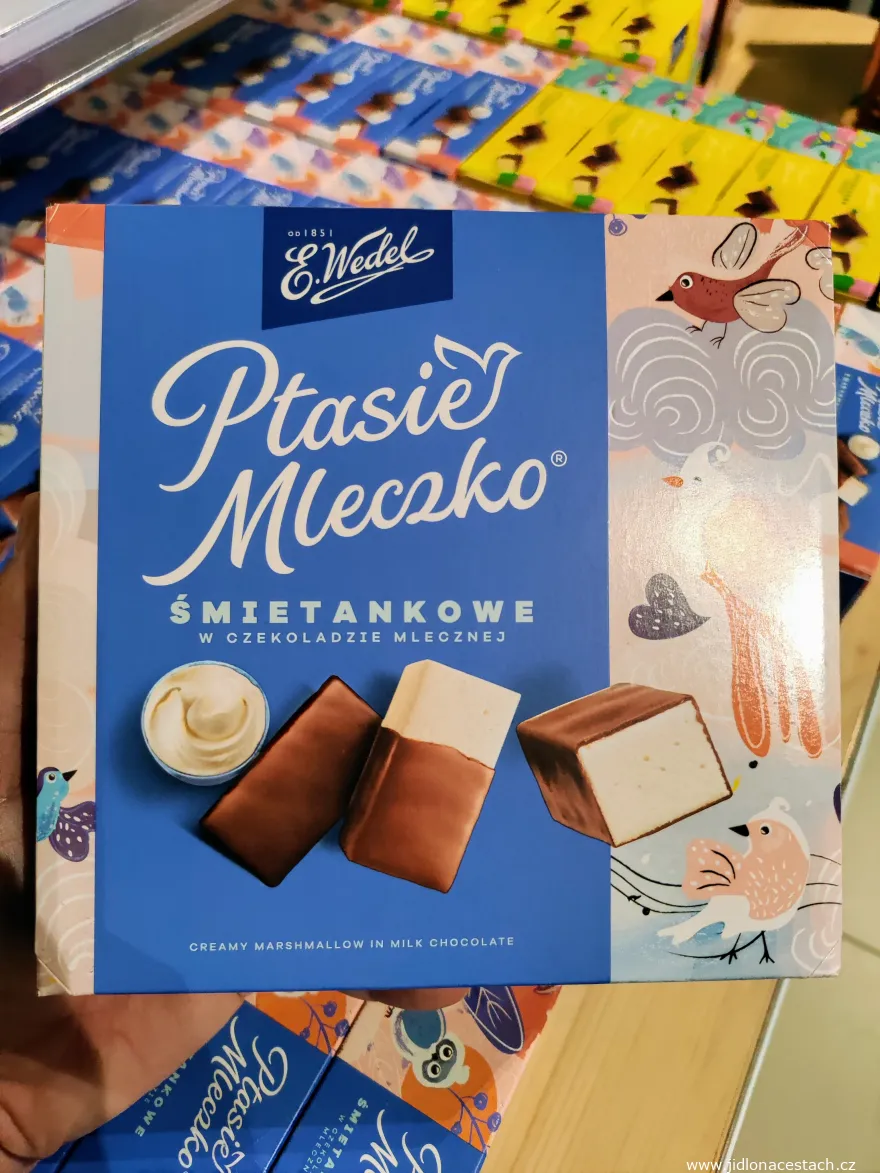 Polnisches Dessert Ptasie mleczko.