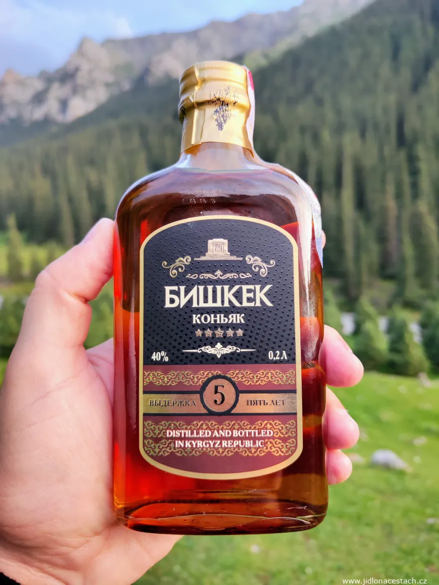 Kirgisischer Cognac: der fünfjährige Bishkek. Kirgisischer Cognac: der fünfjährige Bishkek.