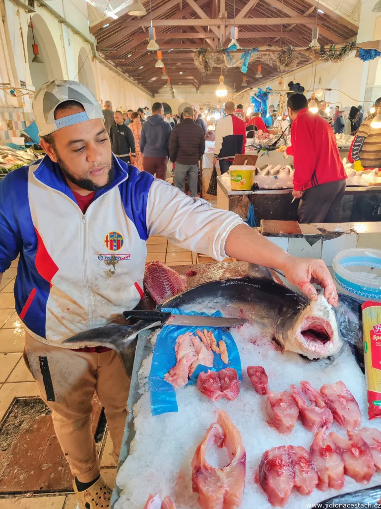 Zentrale Markthalle in Tunis: das Angebot an Fisch.