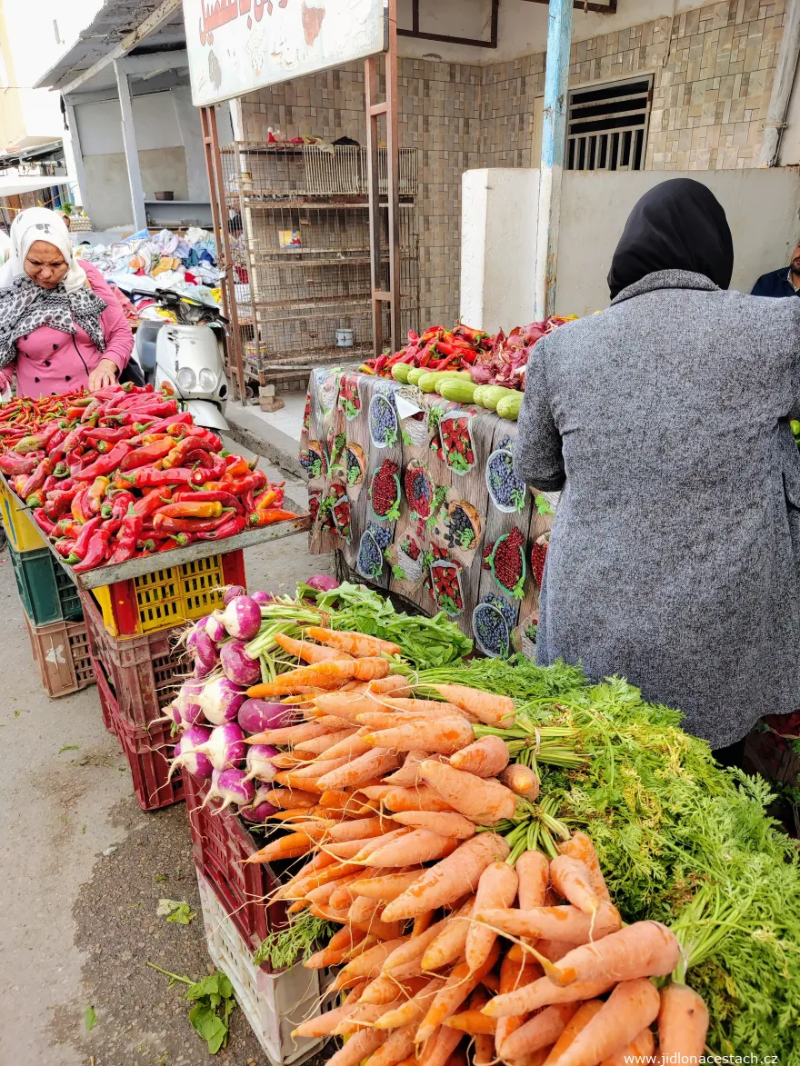Märkte in Kairouan: Karotten, Rüben und Paprika. Märkte in Kairouan: Karotten, Rüben und Paprika.