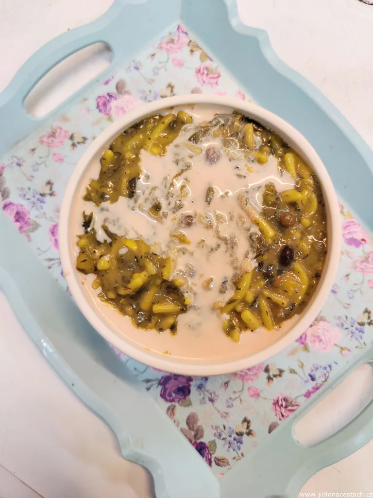 Ash reshteh: die iranische Nationalsuppe. Ash reshteh: die iranische Nationalsuppe.