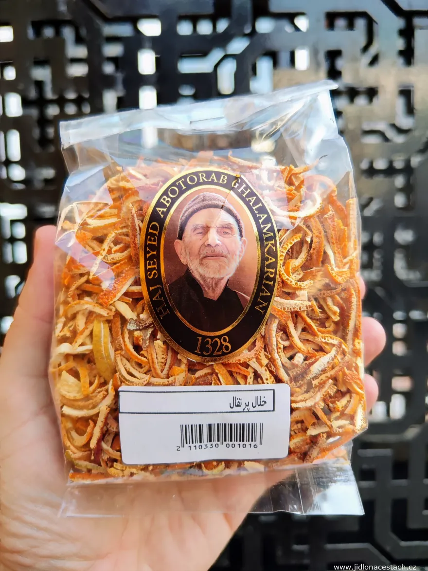 Casca de laranja seca iraniana. Casca de laranja seca iraniana.