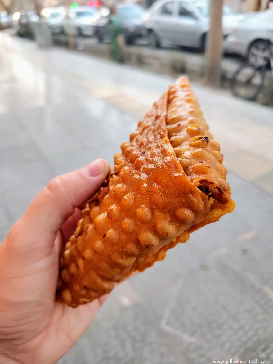 Samboseh : la street food typique de l'Iran. Samboseh : la street food typique de l'Iran.