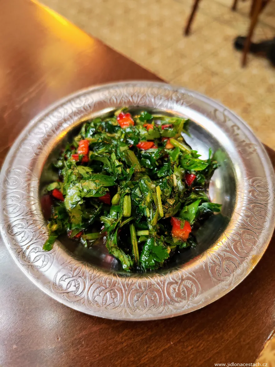 Maydanoz salatası: türkischer Petersiliensalat. Maydanoz salatası: türkischer Petersiliensalat.