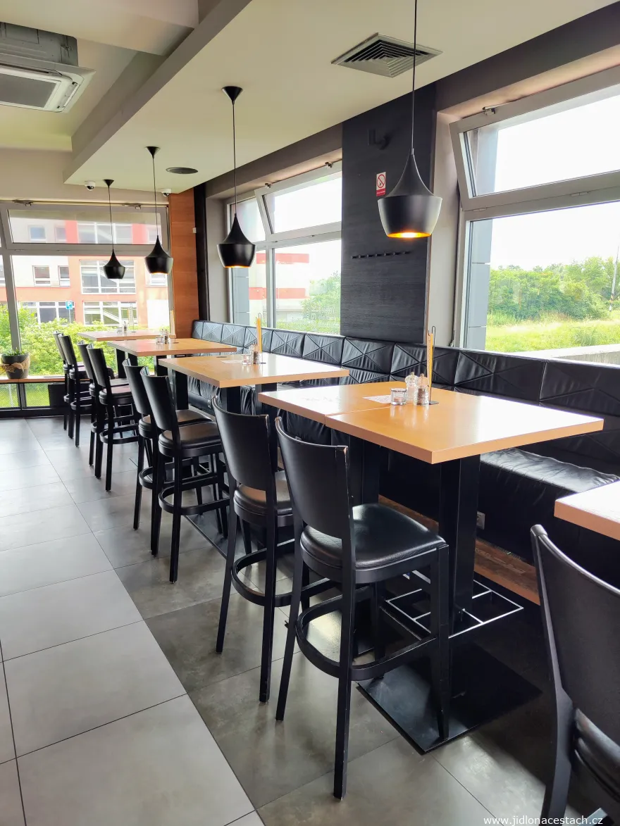 Restaurant Beef & Beer : la salle.