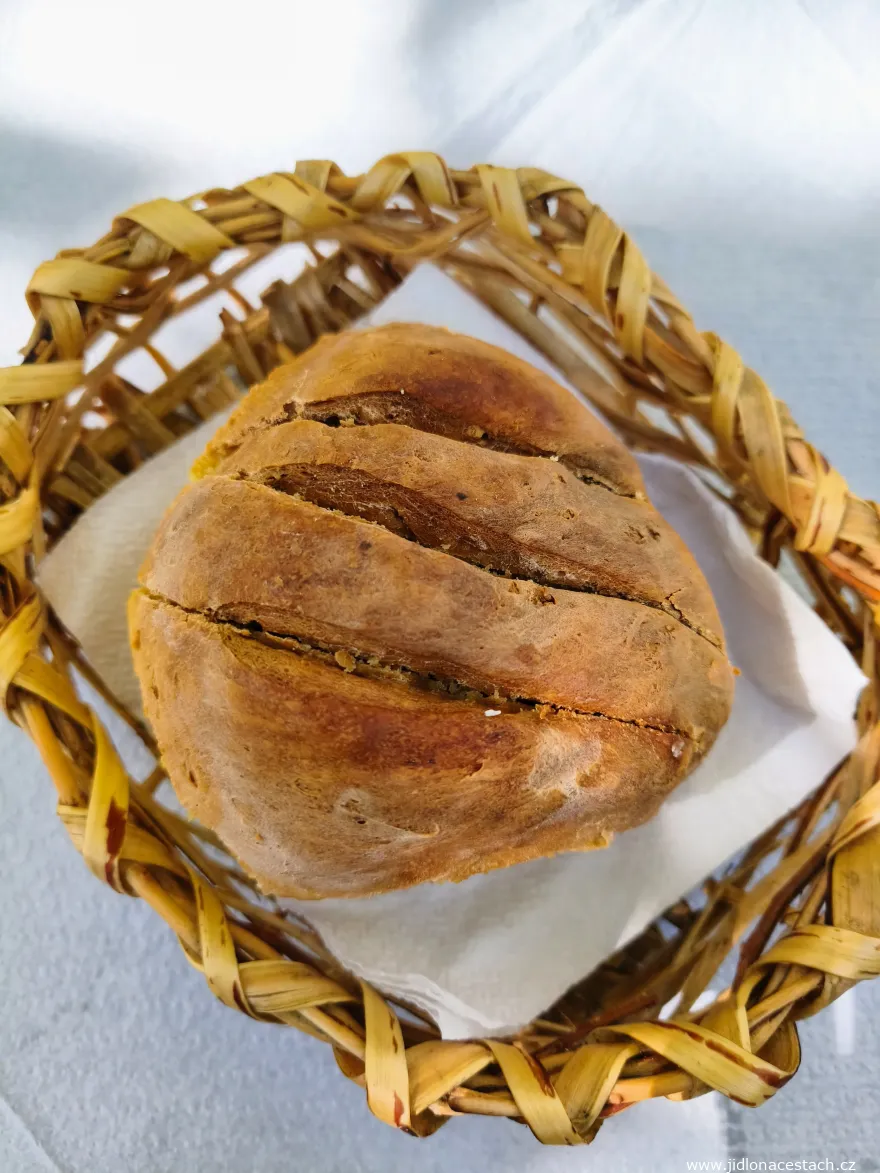 Kulaç: traditionelles albanisches ungesäuertes Brot. Kulaç: traditionelles albanisches ungesäuertes Brot.