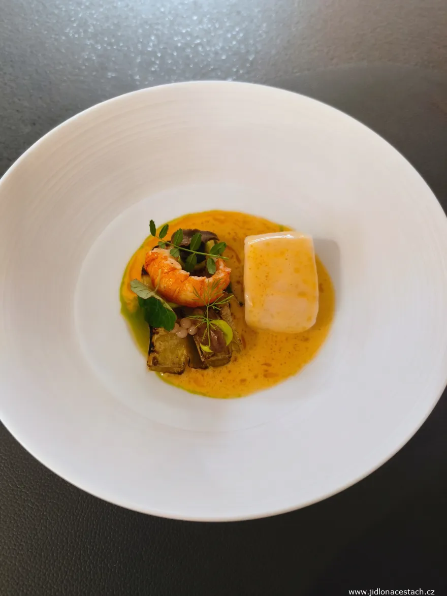 Papilio Restaurant: zander, fennel, crayfish, snails. Papilio Restaurant: zander, fennel, crayfish, snails.