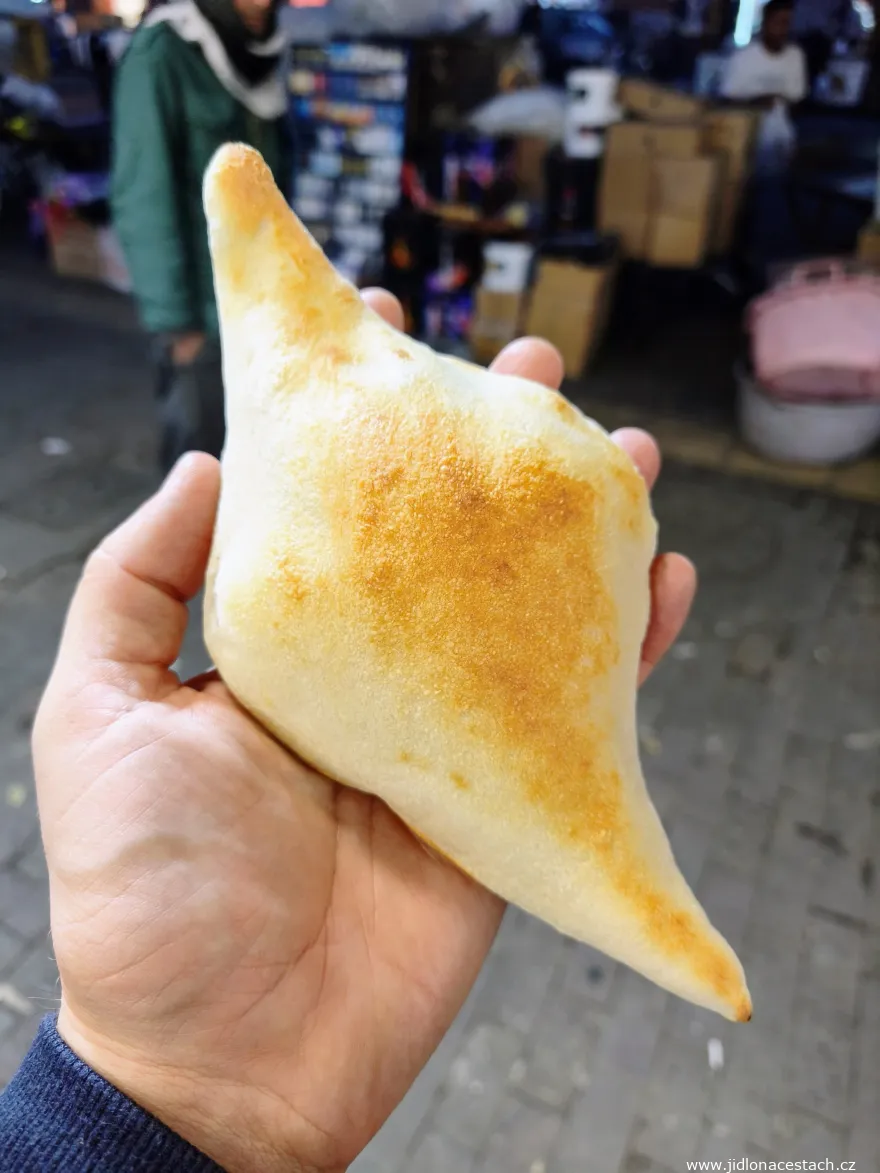 Samoon: das irakische Nationalbrot. Samoon: das irakische Nationalbrot.