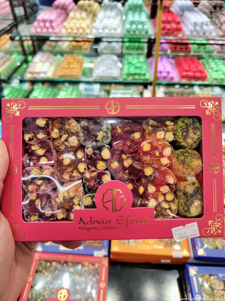 Lokum: gift packaging of higher quality lokum from confectioner Adnan Efendi (Konya). Lokum: gift packaging of higher quality lokum from confectioner Adnan Efendi (Konya).