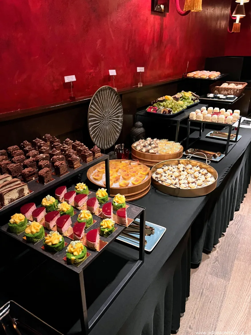 Buddha-Bar Prague: der Dessertbereich. Buddha-Bar Prague: der Dessertbereich.