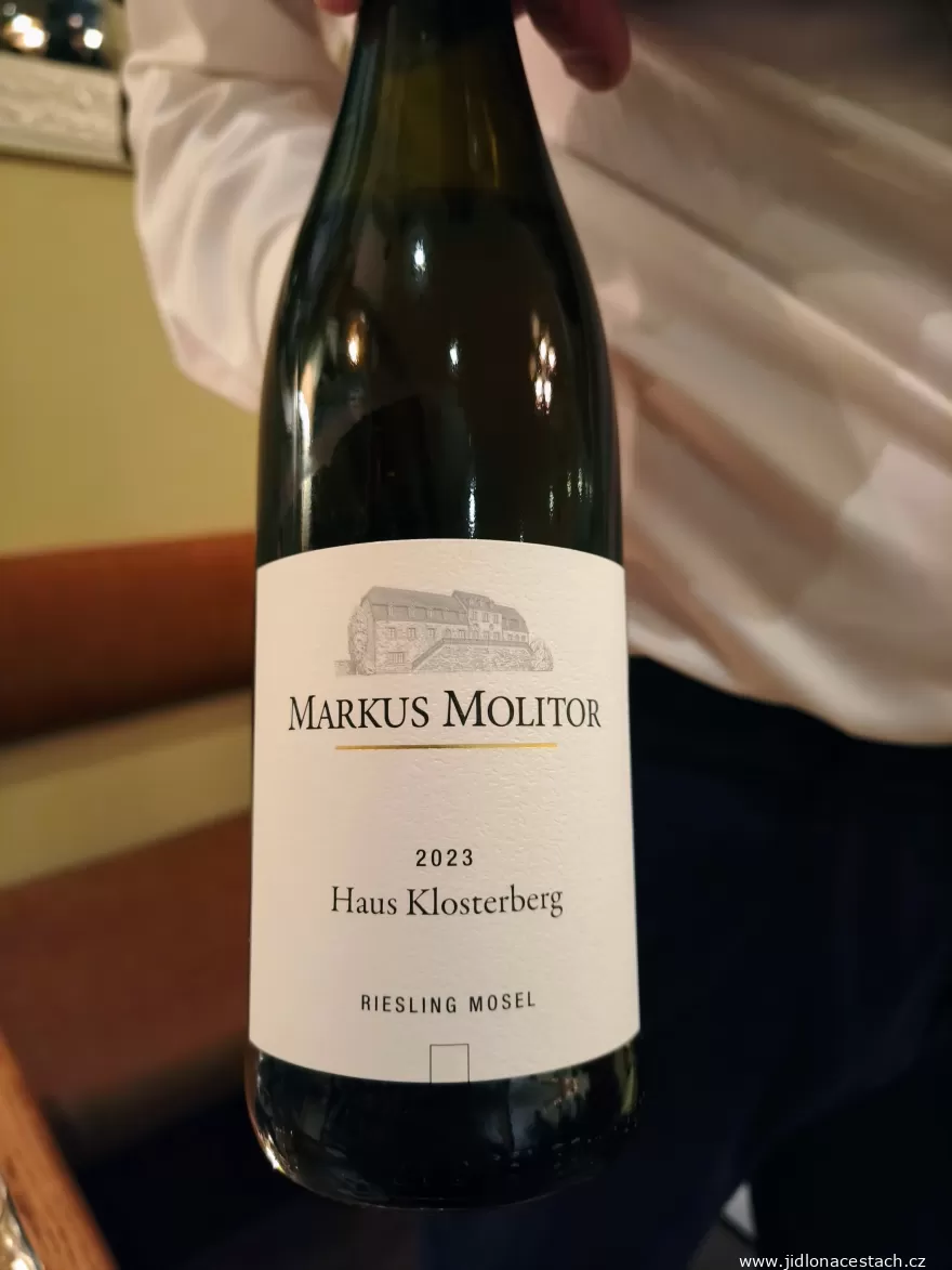 La Veranda: Riesling Haus Klosterberg from the Mosel winery Markus Molitor.