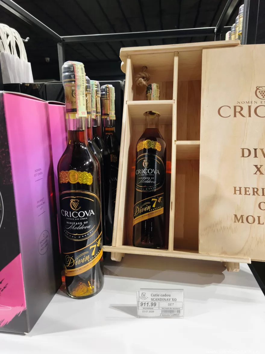 Divin: sedmiletý divin z vinařství Cricova. Divin: sedmiletý divin z vinařství Cricova.