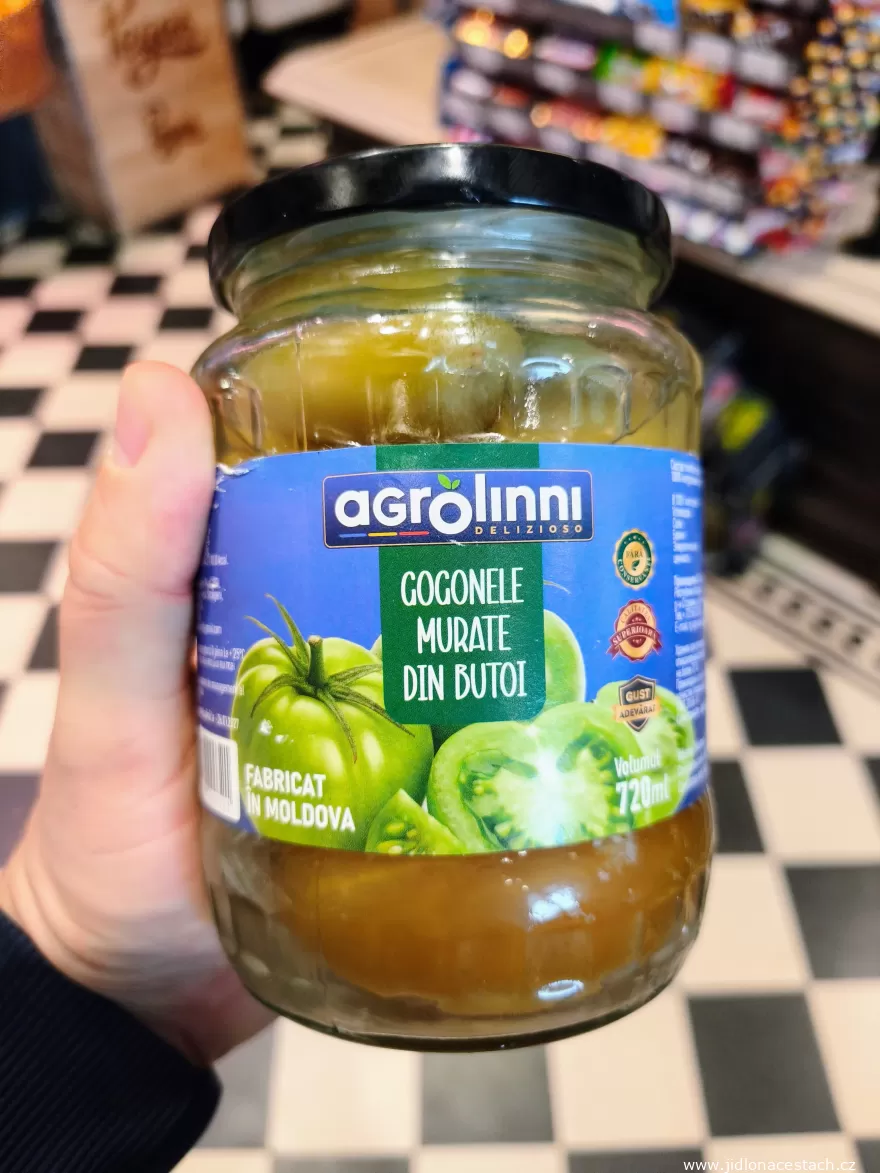 Gogonele : une version du commerce, fermentée en tonneau et produite en Moldavie. Gogonele : une version du commerce, fermentée en tonneau et produite en Moldavie.