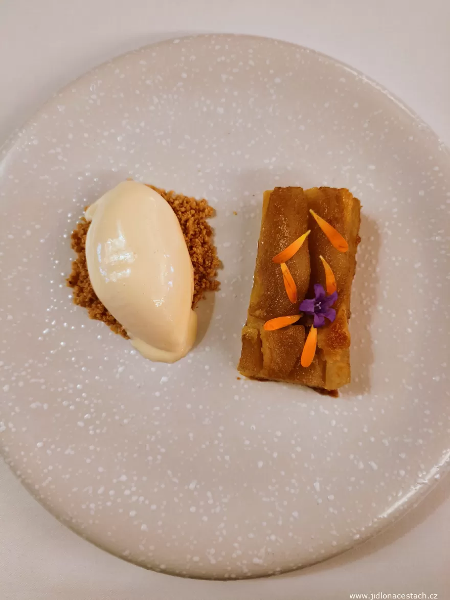 Pear and almond tart: the dessert swapped in on request.