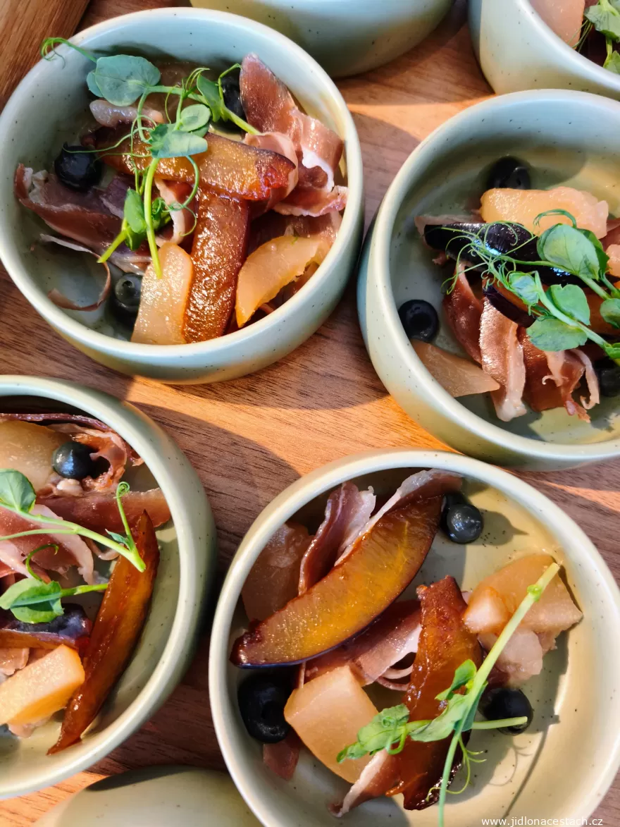 Občanská plovárna: duck breast with pear, plums and black garlic. Občanská plovárna: duck breast with pear, plums and black garlic.