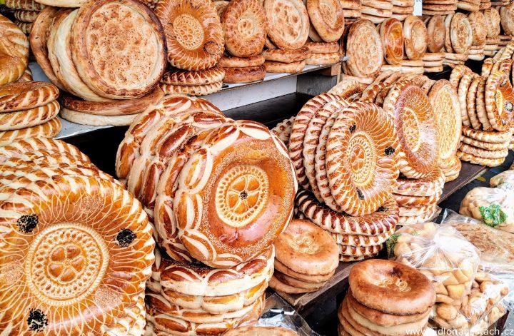 Tandyr Nan: Traditional Central Asian Bread
