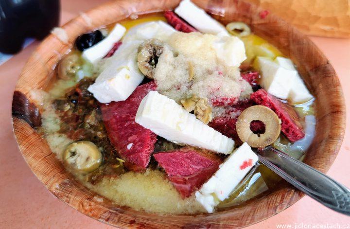 Sahfa thoum: tuniská miska česneku