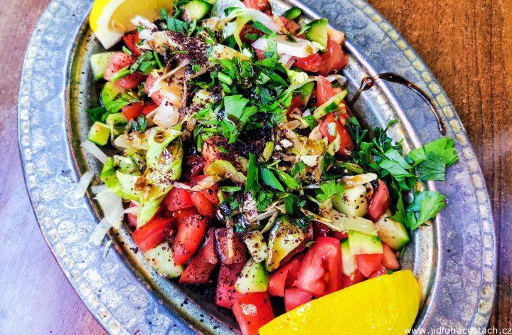 Çoban salatası: tradiční turecký zeleninový salát